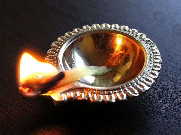 Brass_Kuber_Deepak_(Diya_Oil_Lamp)_for_Puja_Home_Dv???vO?cor_(Set_of_2)