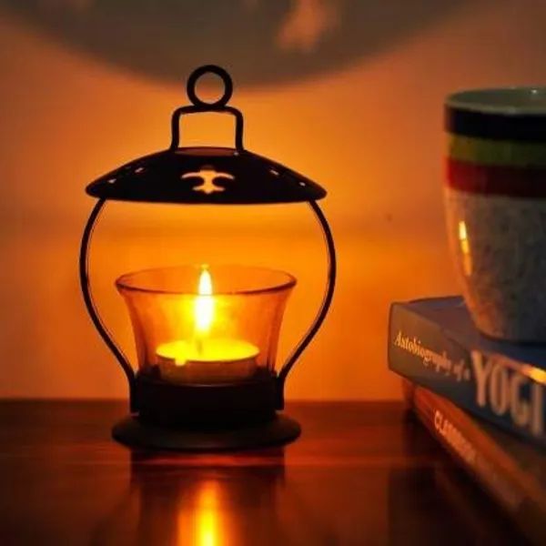 _Decorative_Tea_Light_Candles_Holder(_Iron_&_Glass,_Red)