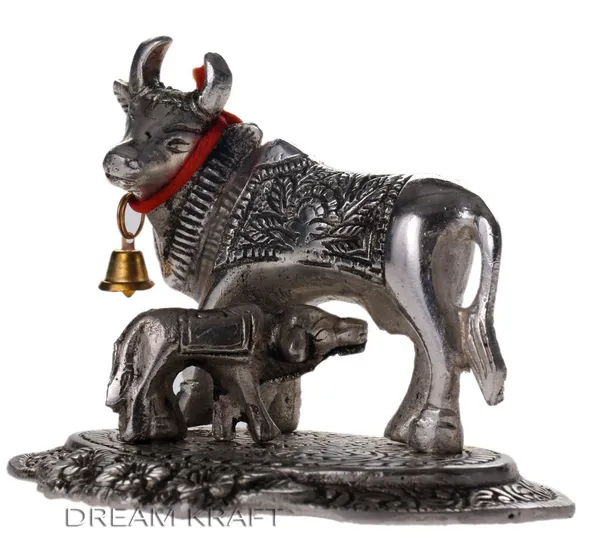 Metal_Kamdhenu_Cow_and_Calf_Ovel_Silver