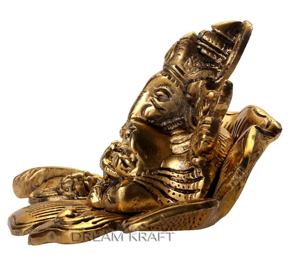 DreamKraft_Metal_Ganesha_Showpiece_on_Lotus_Base,_Gold