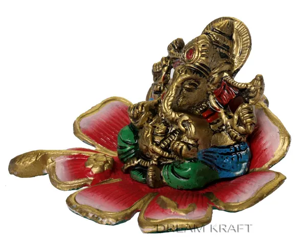Metal_Ganesh_On_Leaf_Figurine_For_Home_Decor_(Standard,_Red)