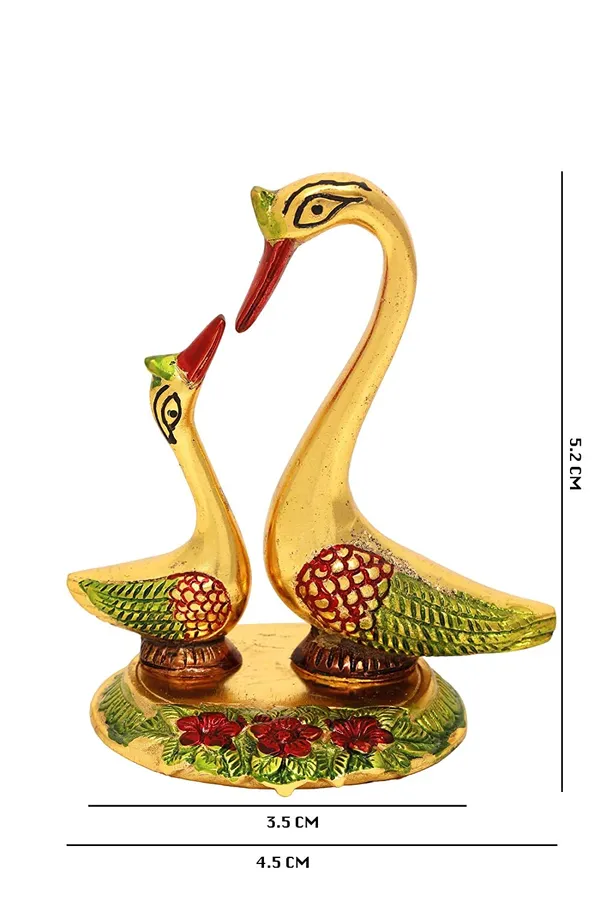 Metal_Kissing_Duck_Showpiece,_Standard,_Multicolour,_2_Piece