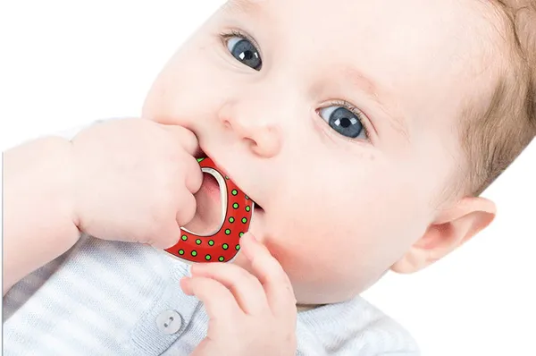 Nippon_Water_Teether_|_Smoothing_Soft_Chilled_Teether_for_Baby_|_BPA_Free_Soother_Cum_Toy_|_3+_Months_Babies_|_Strawberry_Design_-_Multi_Color