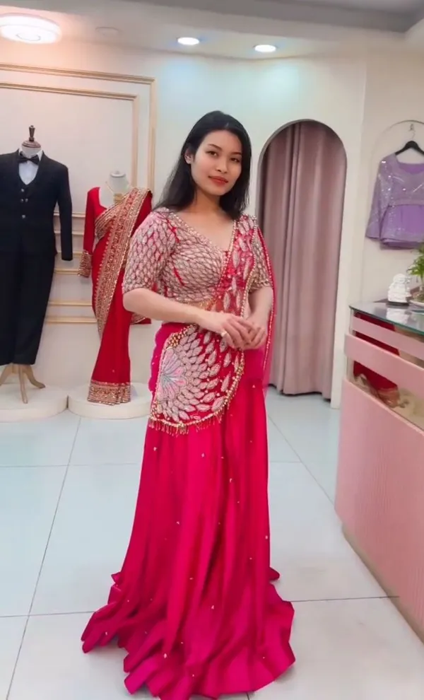 New_Designer_Party_Wear_Lehenga_Saree_With_Stich_Blouse_With_Embroidery_Work