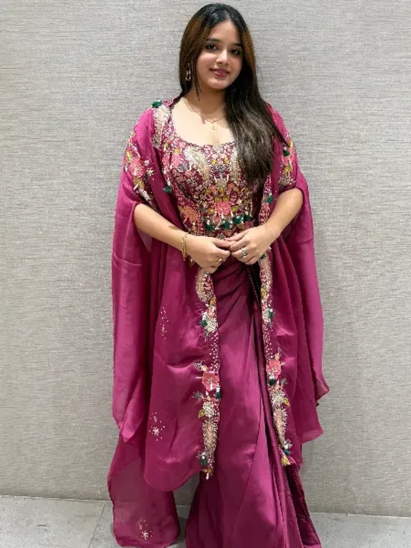 New_Super_Trending_Party_Wear_Shrug_with_Sarara