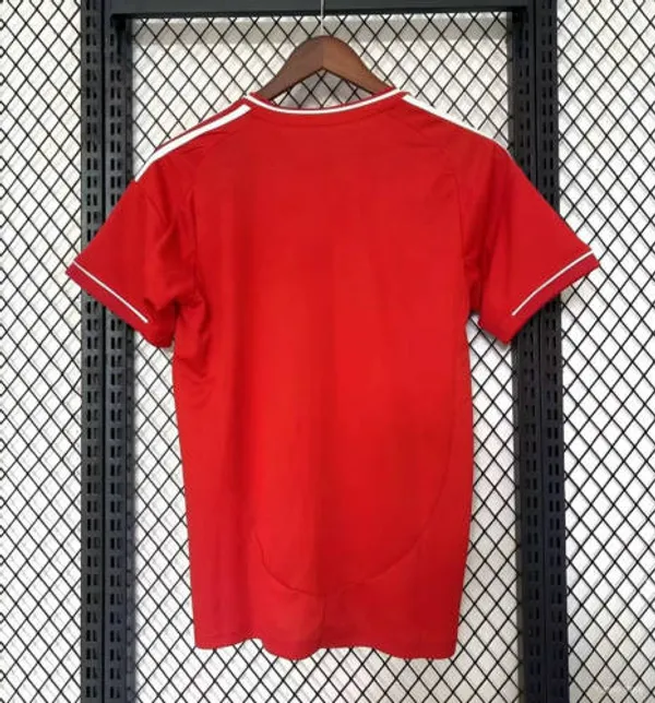 Liverpool_Home_25-26