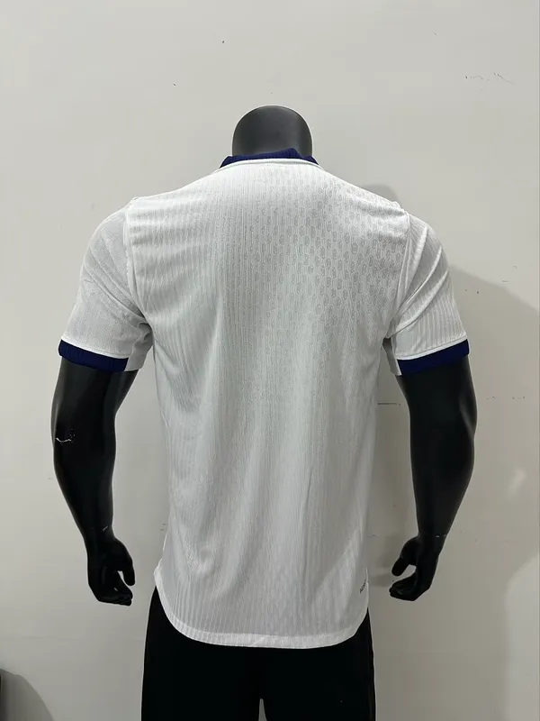 Pariss_26-27_White_Away_Player_Version_