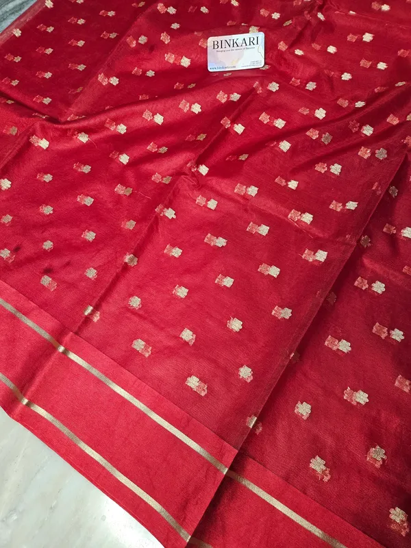 faux_organza_buti_banarasi_saree_in_red