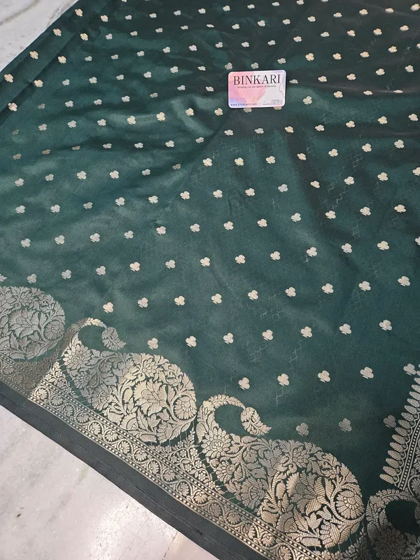 Faux_katans_with_satin_premium_border_buti_banarasi_saree/