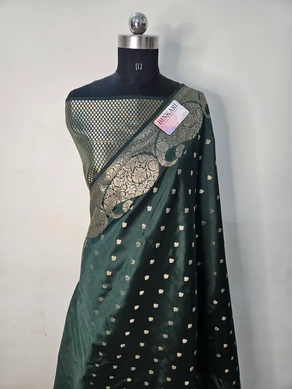 Faux_katans_with_satin_premium_border_buti_banarasi_saree/
