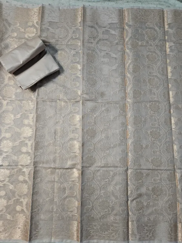 Banarasi_Buti_work_Unstiched_Suit_Dupatta_with_jaal_work_dupatta_in_Grey