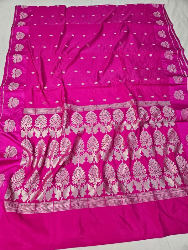 Soft_faux_Banarasi_Saree_In_Buti_Weaving/_Rani_Pink