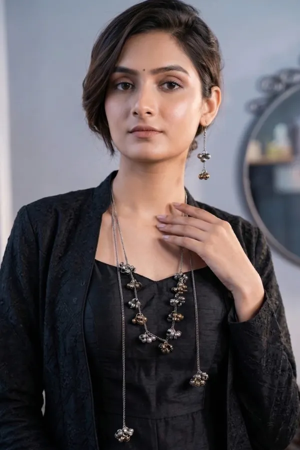 Looma_Dual_Tone_Scarf_Style_Necklace_Set