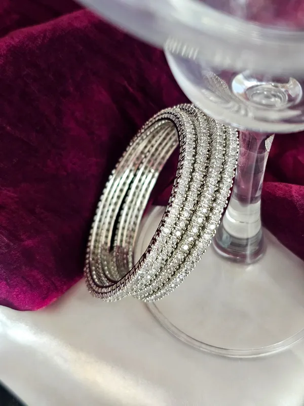Lustre_Enchante_Bangles
