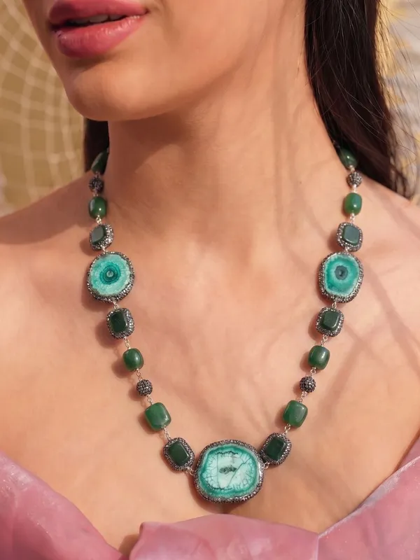 Estelle_Mother_Pearl_Natural_Stones_Long_Necklace_Set