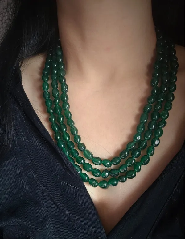 Emerald_Kundan_Bliss_Multiple_Strand_Green_Kundan_Beads_Necklace