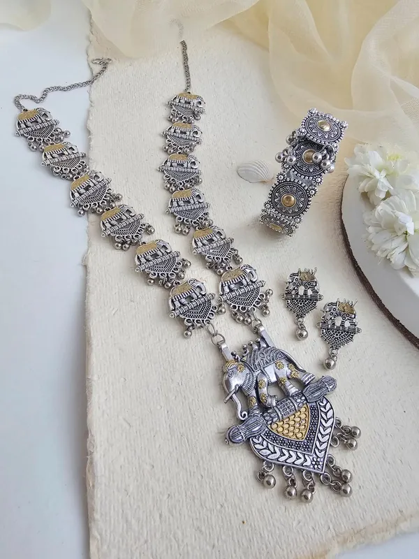Tusker_Treasures__German_Silver_Elephant_Pendant_Necklace_Set_with_Bracelet