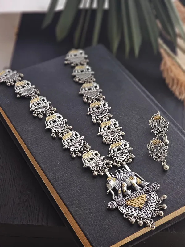 Tusker_Treasures__German_Silver_Elephant_Pendant_Necklace_Set_with_Bracelet