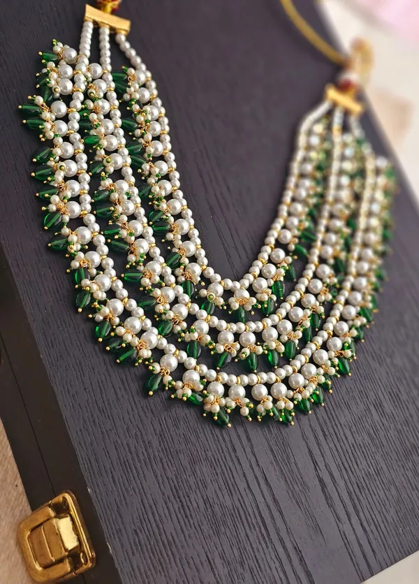 White_Pearls_and_Green_Duldul_Beads_Layered_Necklace