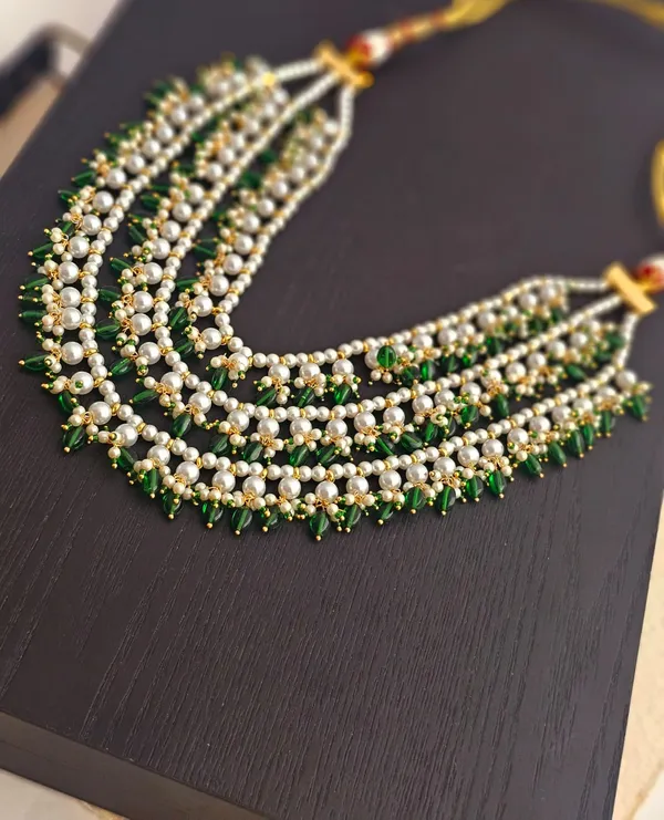 White_Pearls_and_Green_Duldul_Beads_Layered_Necklace