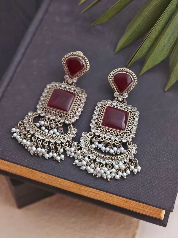 Red_Stone_Dangle_Earrings