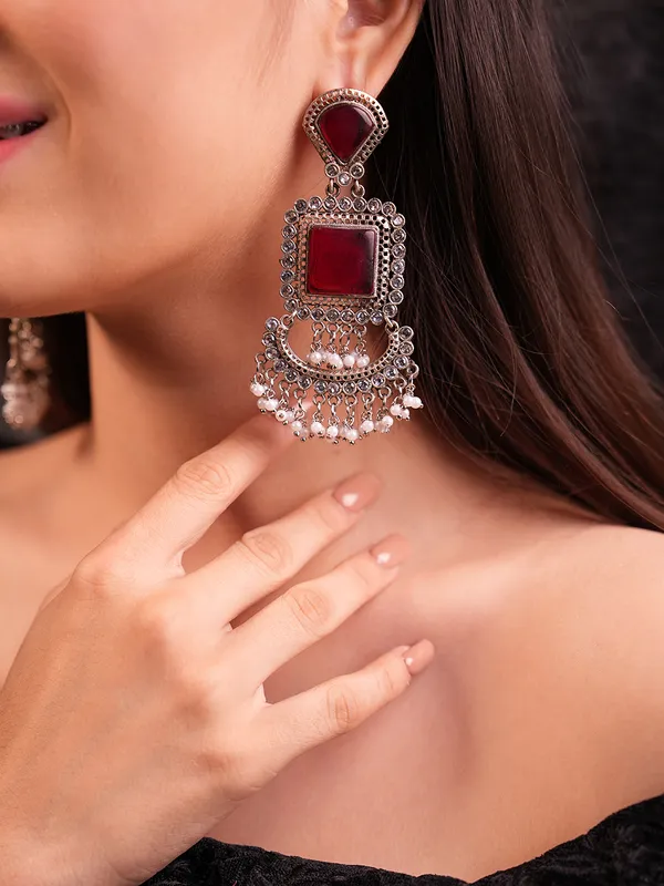 Red_Stone_Dangle_Earrings