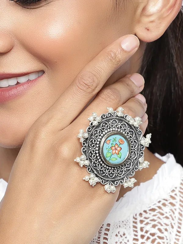 Oxidized_Silver-Plated_Handcrafted_Floral_Photo_Frame_Adjustable_Ring