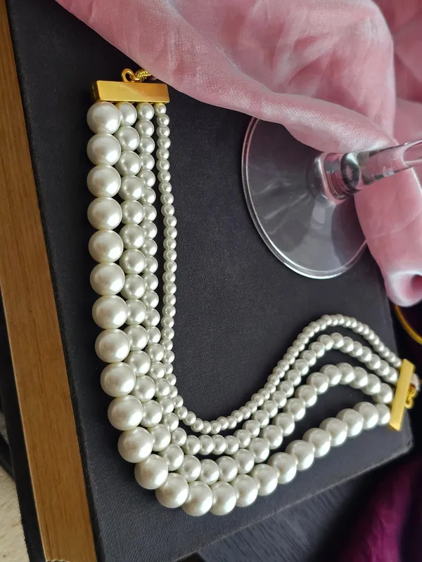 Multi-Layered_Semi-Precious_Pearl_Choker