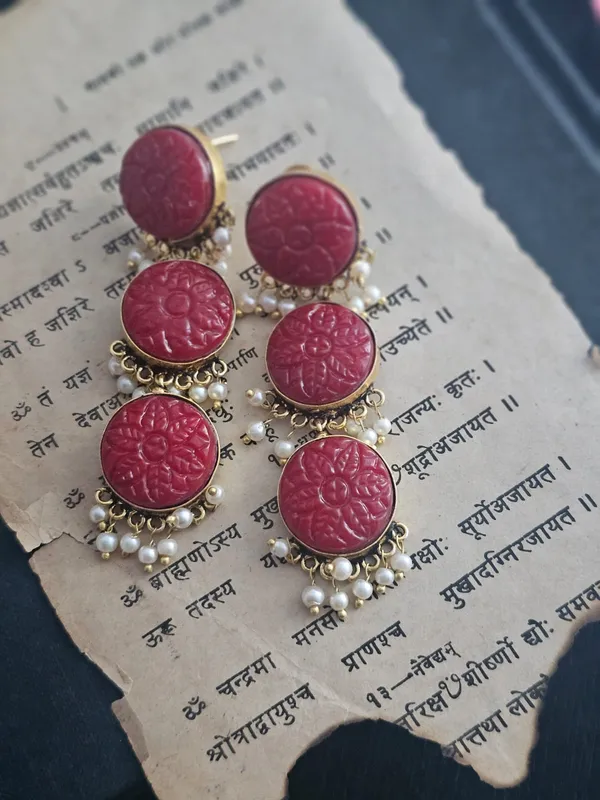 Red_Monalisa_Stone_Drop_Earrings