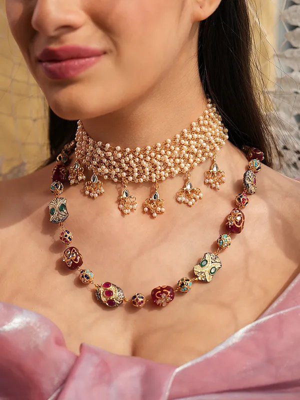 Layered_Combo_Necklace_Set_with_Pearl_Choker_and_Handpainted_Quartz_Necklace