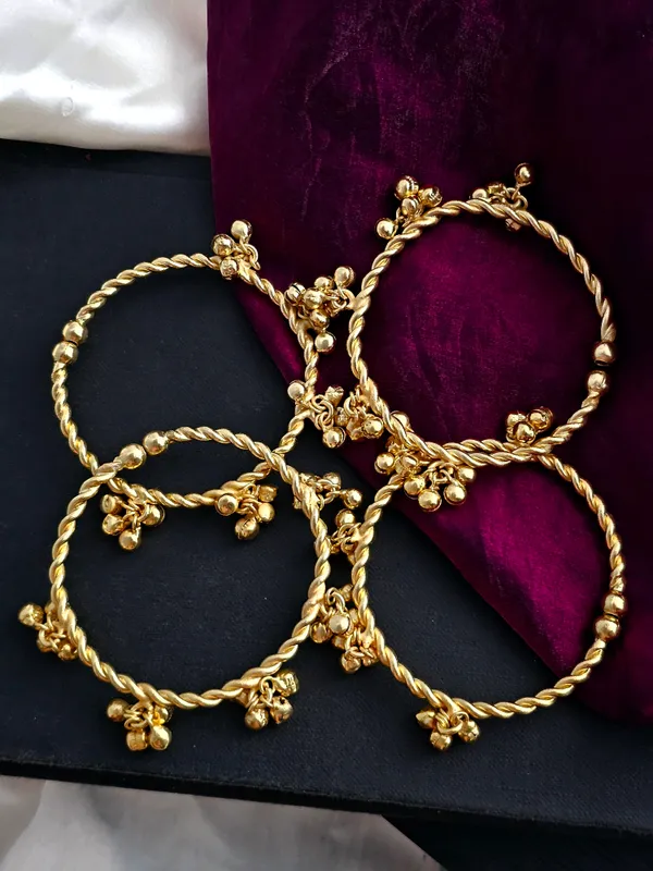 Twirl_Charm_Ghunghroo_Bangles