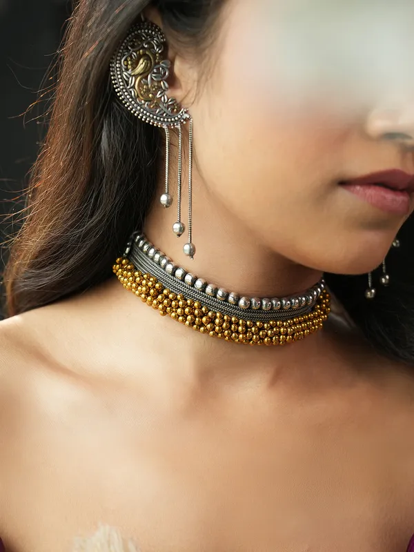 Madhurima_Silver_and_Golden_Choker_Set_With_Karnphool