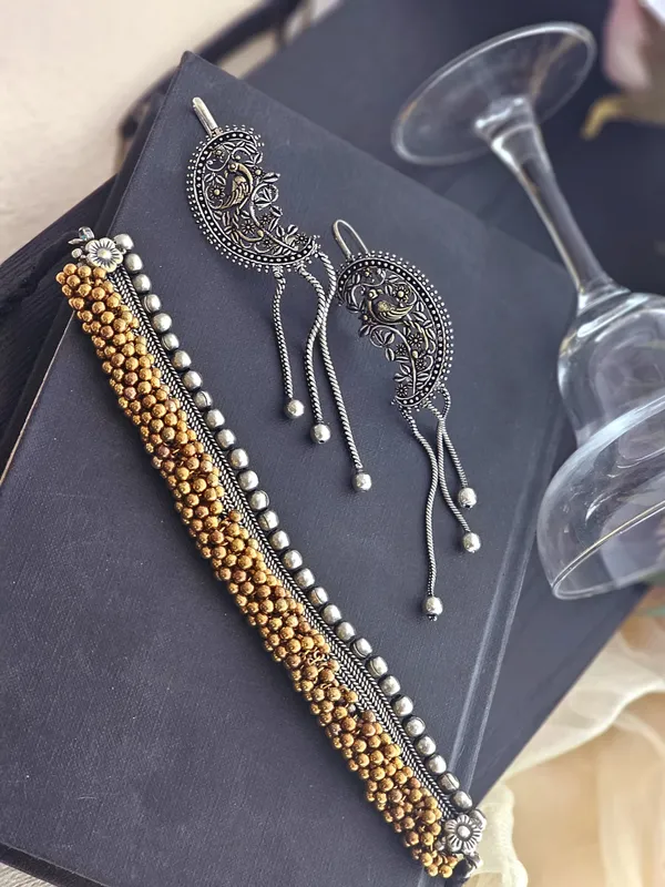 Madhurima_Silver_and_Golden_Choker_Set_With_Karnphool