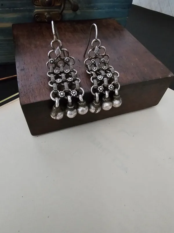 Binnis_Wardrobe_Antique_Small_Goemtric_Hoops