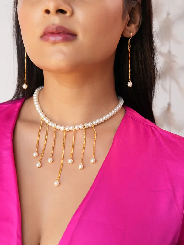 Elora_Semi-Precious_Pearl_Necklace_Set