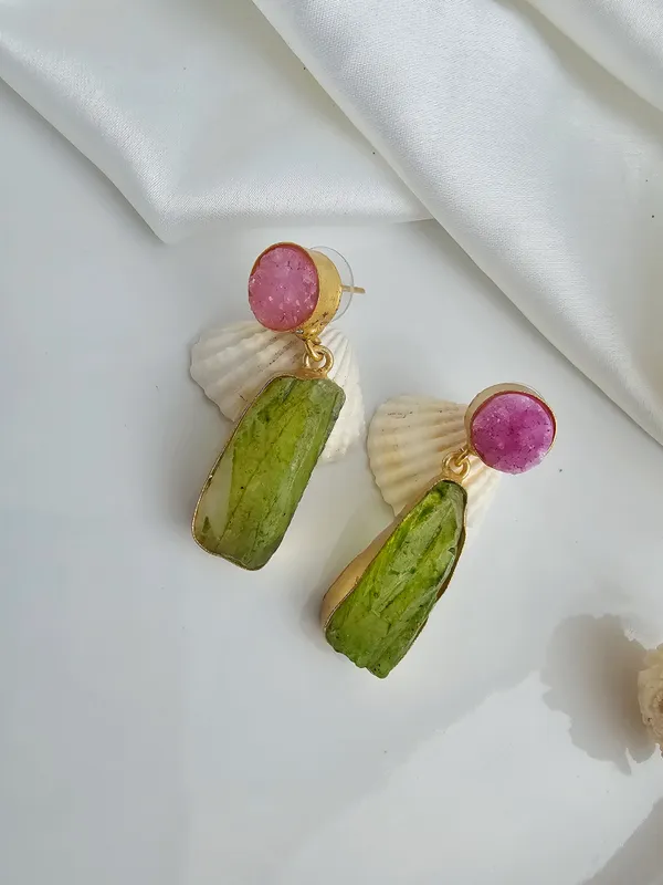 Aurora_Noir_Statement_Earrings