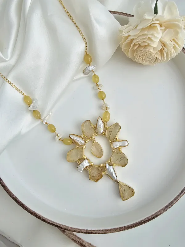Blush_Tide_Baroque_Necklace