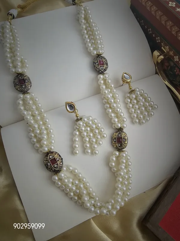 Semi-Precious_Pearl_Necklace