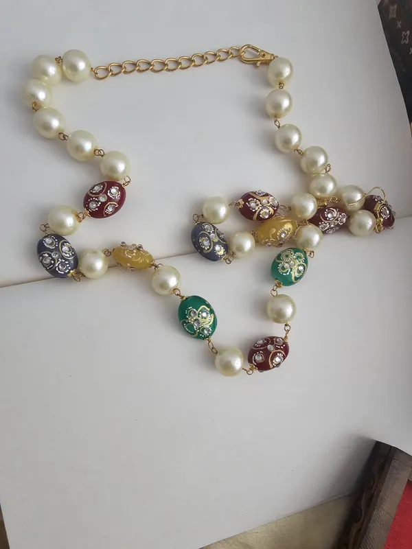 Crimson_Radiance_Gemstone_Necklace_Set
