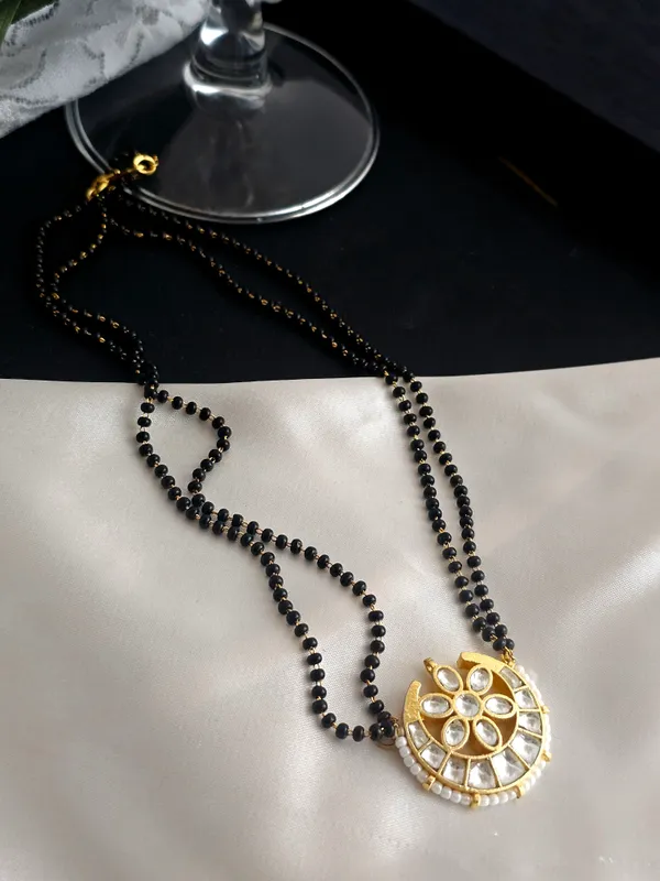Blooming_Moon_Mangalsutra_
