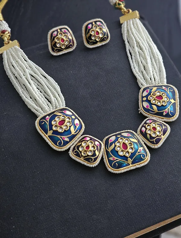 Royal_Blue_Rich_Choker