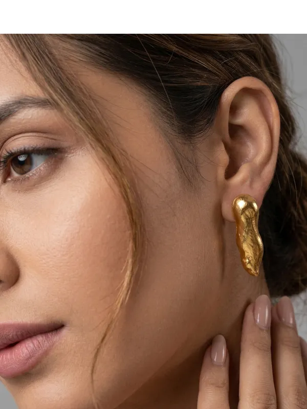 Lena_Capsule_Stud_Earrings