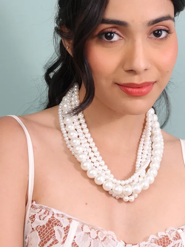 Celeste_Pearl_Layers_Necklace