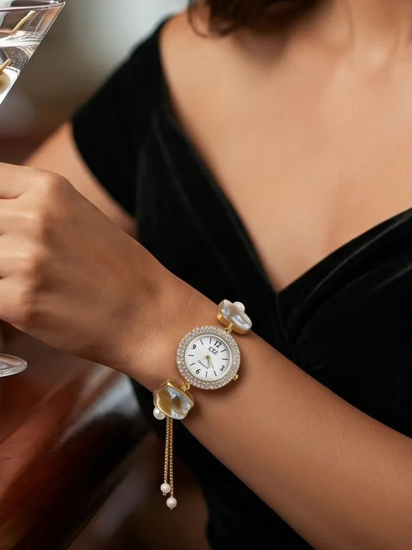 Celeste_Pearl_Dial_Watch