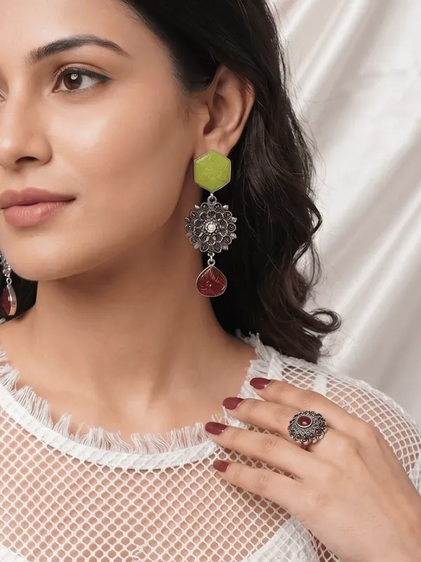 Silver_plated_german_silver_green_drop_earring