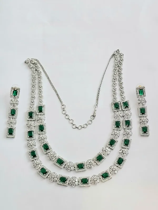 Viridian_Charm_Necklace_Set