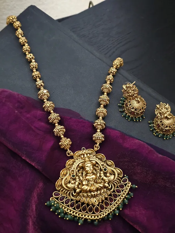 Divine_Lakshmi_Brass_Necklace_Set