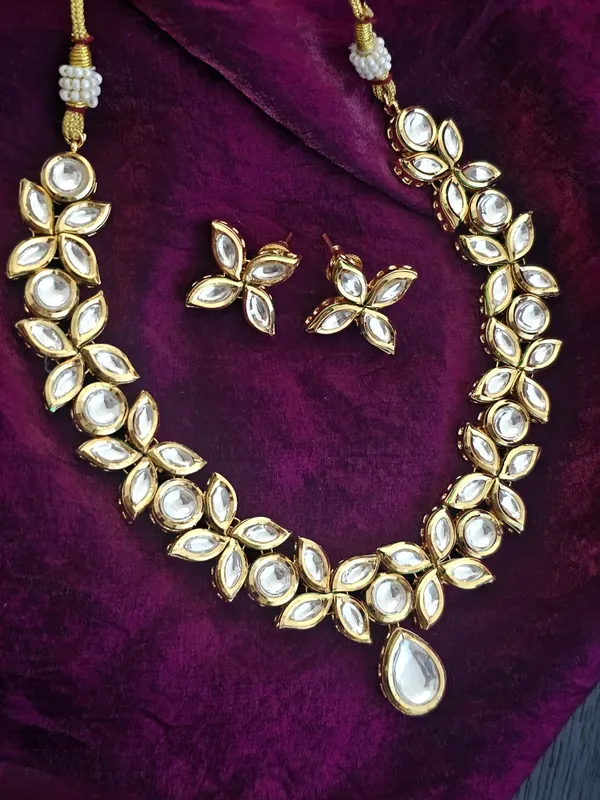 Timeless_Radiance_Kundan_Set