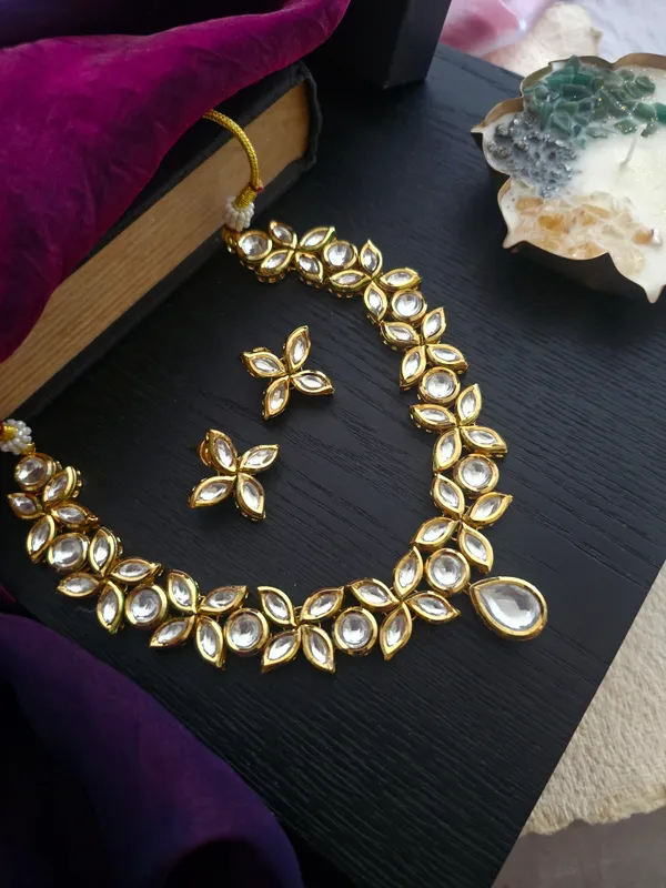Timeless_Radiance_Kundan_Set