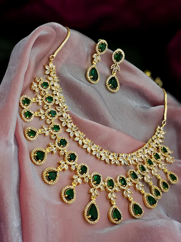 Emerald_Empress_Set